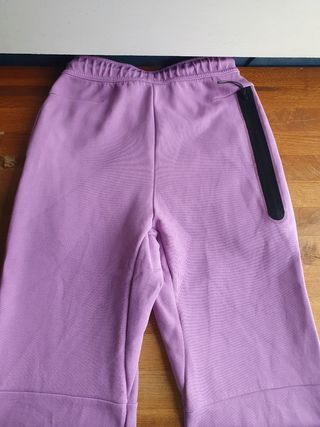 💜 Pantalon Nike Tech Fleece lila Talla Xs