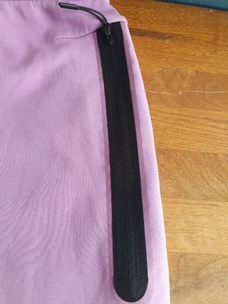 💜 Pantalon Nike Tech Fleece lila Talla Xs