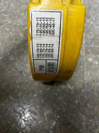 Nieve. cadenas para la nieve