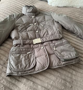 Chaqueta anorak de plumón de Purificación García