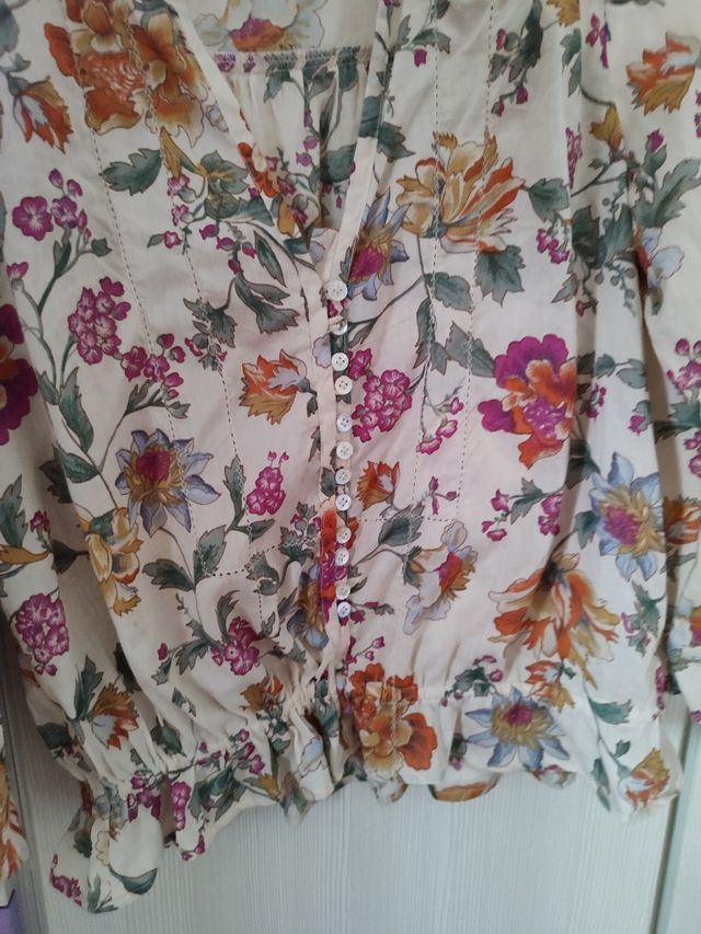 Pantalón y blusa estampada