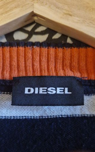 Jersey de punto marca DIESEL. tricolor