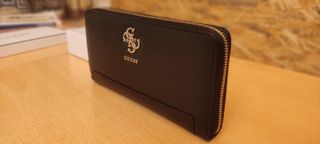 Monedero negro marca GUESS nuevo
