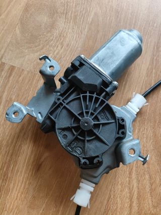 Elevalunas trasero derecho Qashqai j10