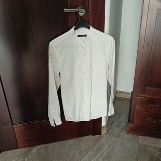 Camisa sin cuello blanca Y.TWO Nueva talla S