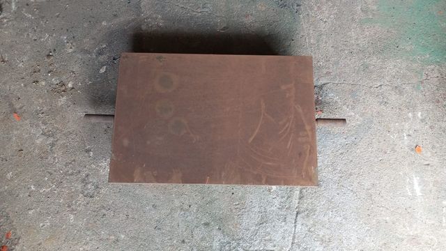 SE VENDEN MESA DE RECTIFICAR