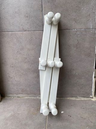 Percha extensible madrra de pino