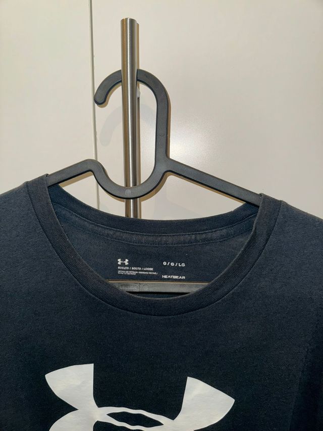 Camiseta Negra deportiva  - Under Armour