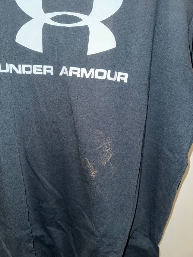 Camiseta Negra deportiva  - Under Armour