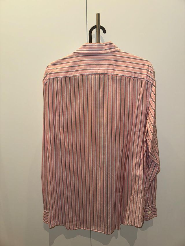 Camisa con rayas rojas y azules - Marca: Nautica