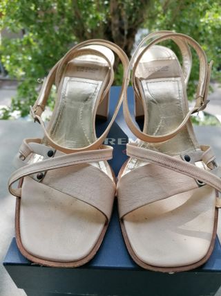 Sandali beige eleganti