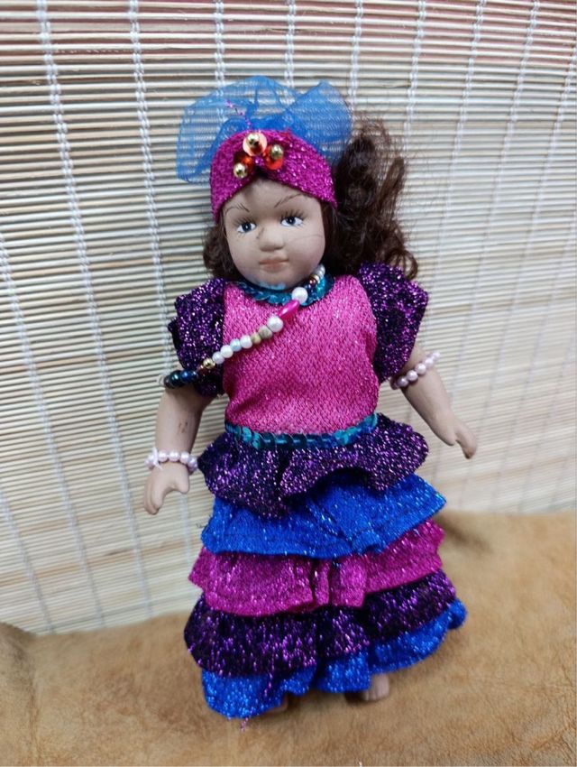 MUÑECAS DE PORCELANA colección