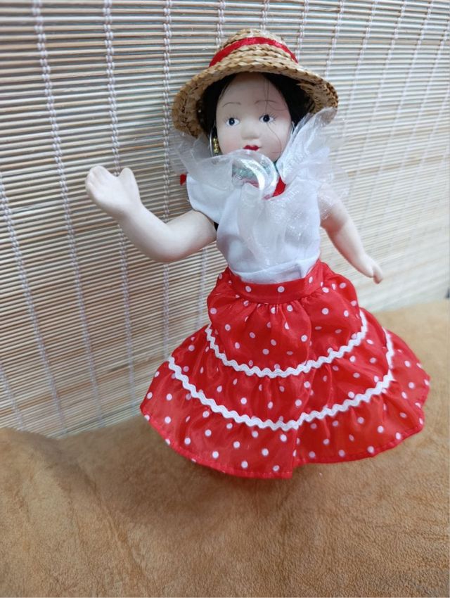 MUÑECAS DE PORCELANA colección