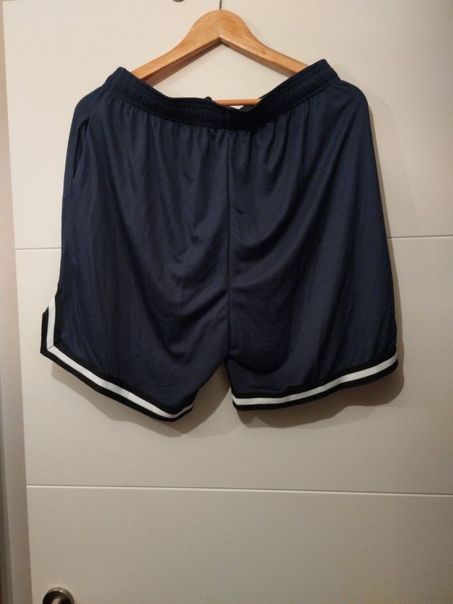 Pantalón corto de hombre