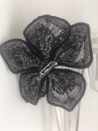 BROCHE