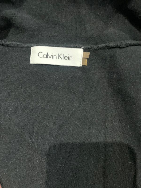 Chaqueta punto negra Calvin Klein (regalo falda)