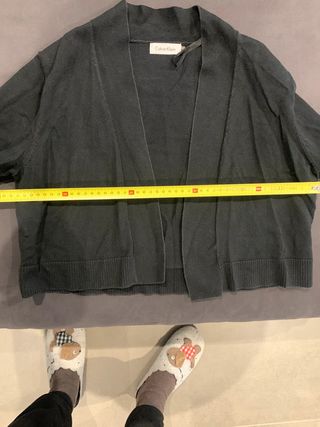 Chaqueta punto negra Calvin Klein (regalo falda)