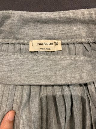 Chaqueta punto negra Calvin Klein (regalo falda)