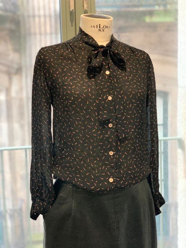 Camisa vintage negra estampada
