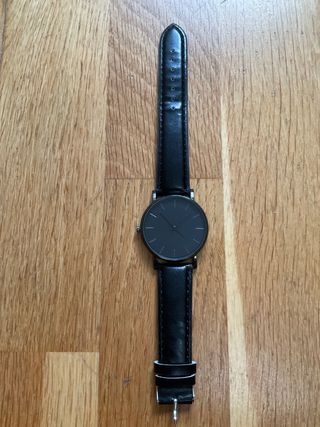 Reloj elegante