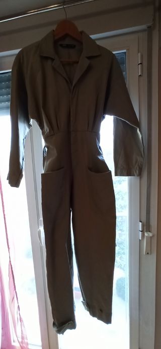 Mono Zara, verde manga larga.