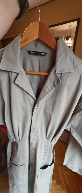 Mono Zara, verde manga larga.