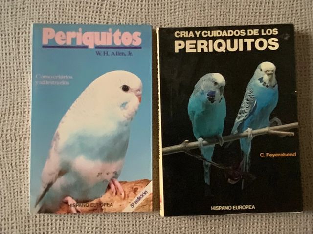 2 LIBROS DE CRIA Y CUIDADO DE PERIQUITOS
