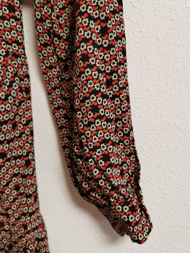 Vestido largo de chica talla S de Zara.