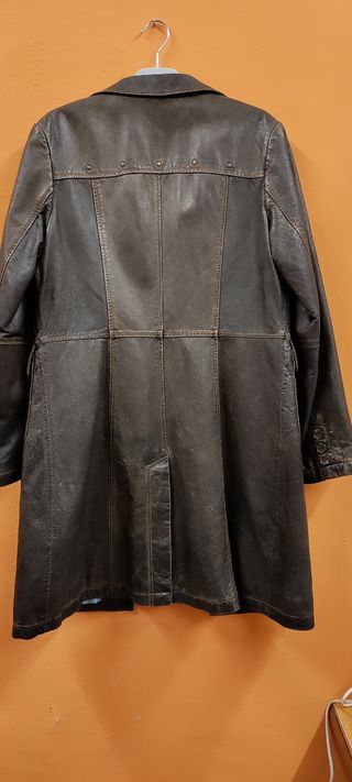 Abrigo mujer de cuero marrón 