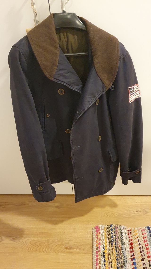 Chaqueta azul cruzada