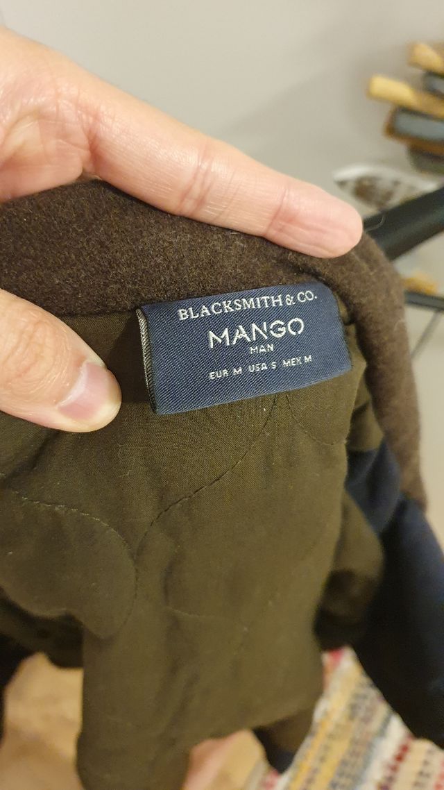 Chaqueta azul cruzada