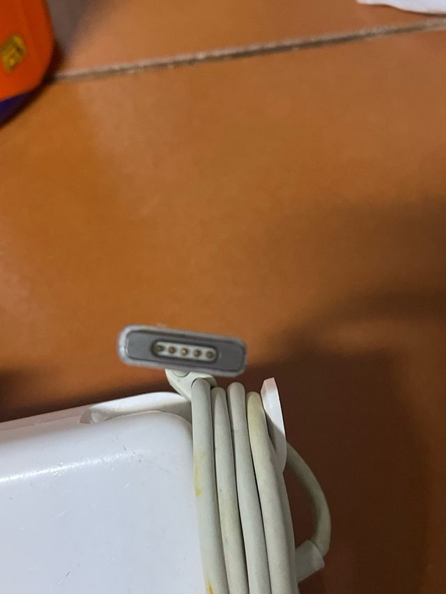 CARICABATTERIE APPLE