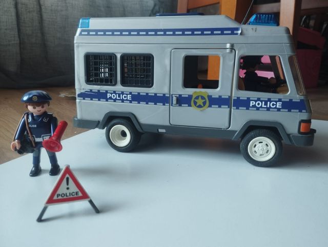 Playmobil furgón policía.