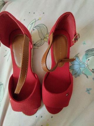 Sandalias Tommy Hilfiger Rojas niña n34