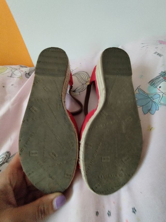 Sandalias Tommy Hilfiger Rojas niña n34