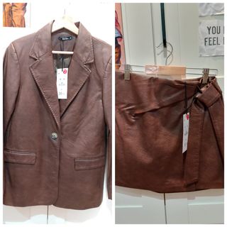 Traje americana y minifalda