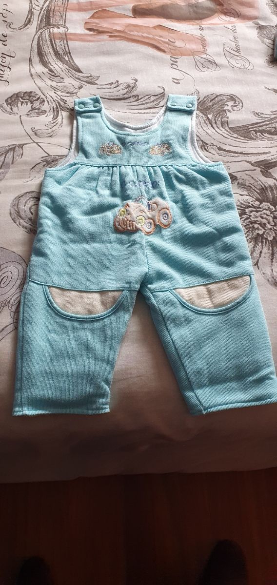 Conjunto bebe 12 meses. Unisex