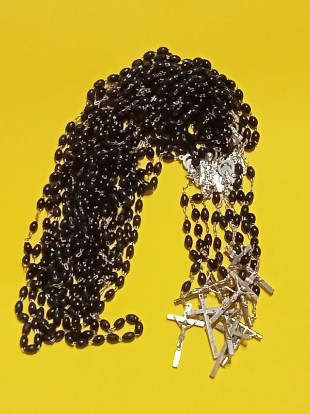 9 rosario plastica nero legatura metallo