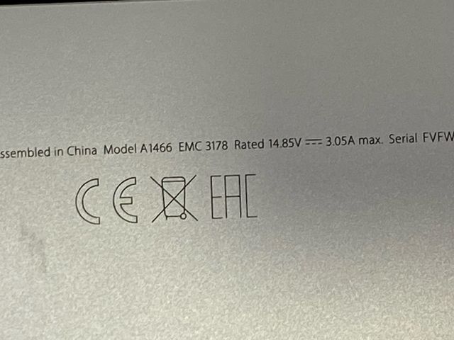 Macbook Air A1466 2017 Despiece