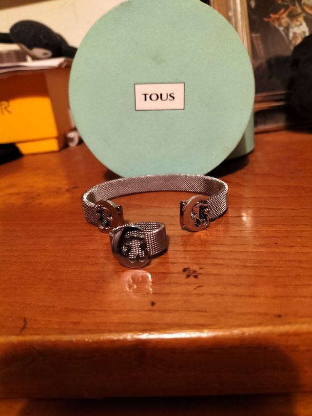 Conjunto Tous auténtico de pulsera y anillo nuevos