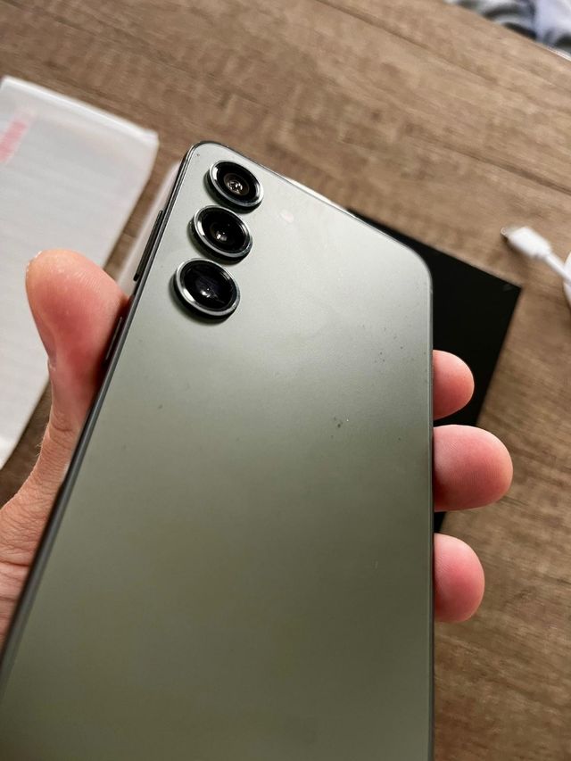 Samsung galaxy S23 128Gb