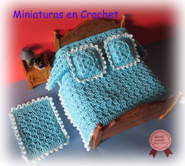 Colcha Miniatura casa de muñecas 