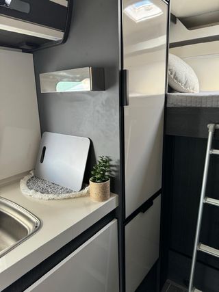 ALQUILO Autocaravana  ROLLER TEAM KRONOS 6 plazas
