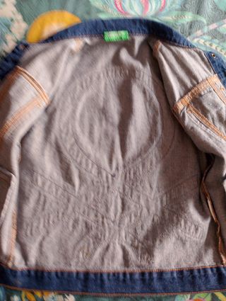 Chaqueta de niño vaquera Benetton.