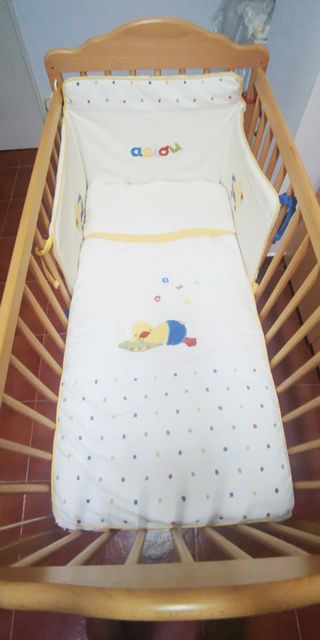 VENDO CUNA COMPLETA 