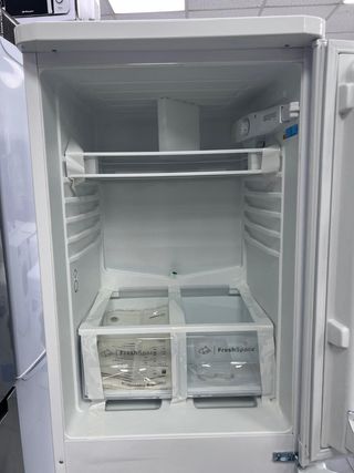 Nevera indesit nuevo con tara