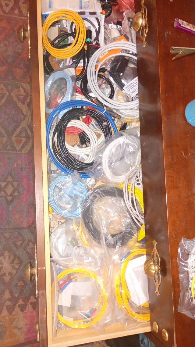 3 cables consola Cisco más 3 latiguillos RJ45