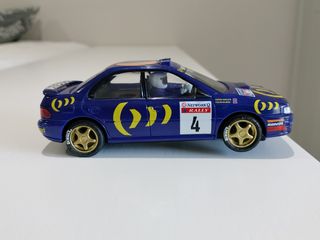 Se vende coche de Scalextric Subaru