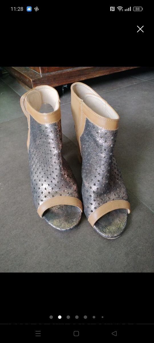 Sandalo tacco alto a tronchetto