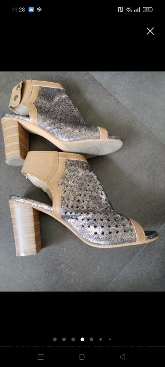 Sandalo tacco alto a tronchetto